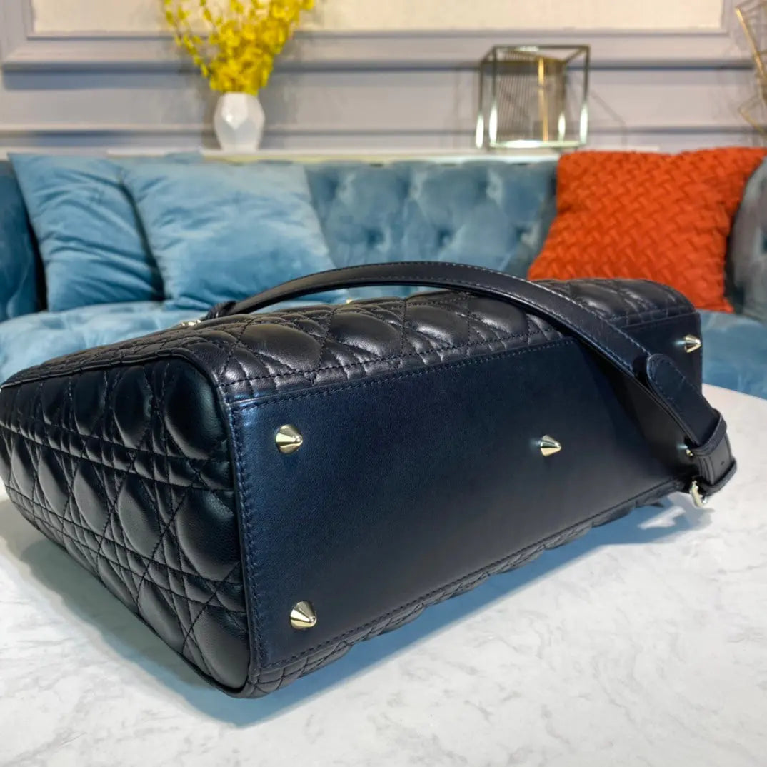 クリスチャン・ディオール ラージ レディ ディオール バッグ