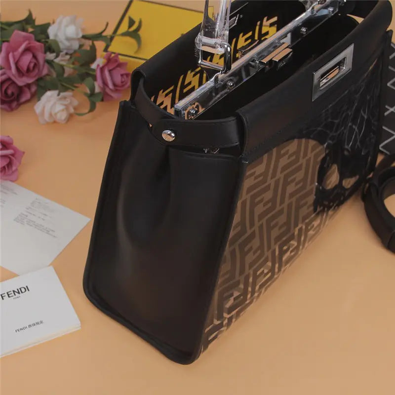 ピーカブー フェンディ