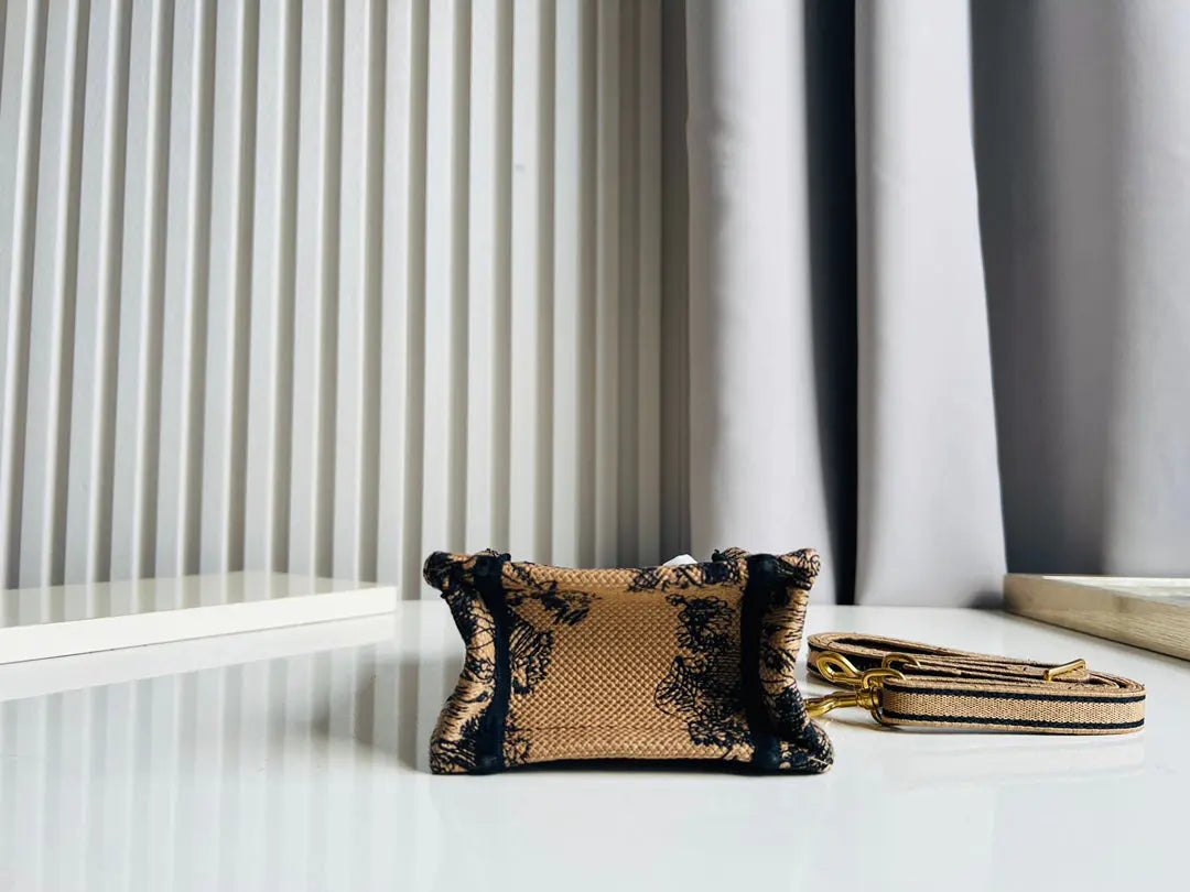 クリスチャン・ディオール ミニブックトート フォンバッグ