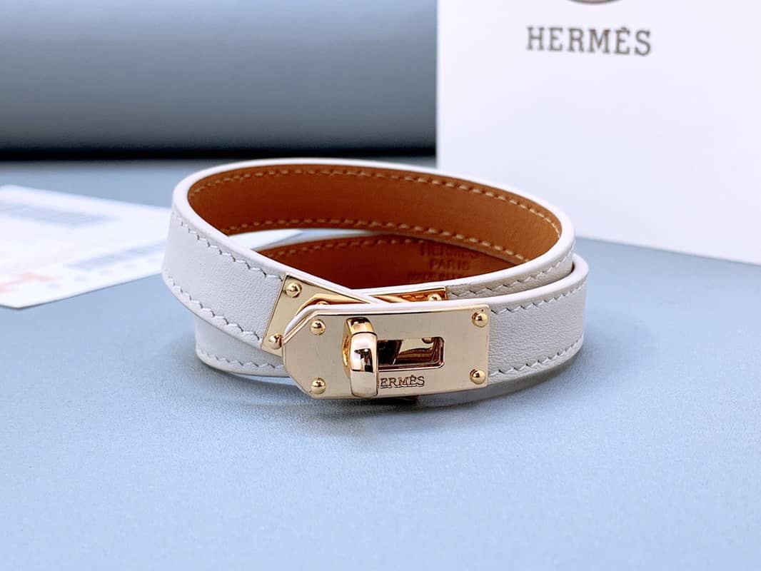 エルメスのブレスレットが安い