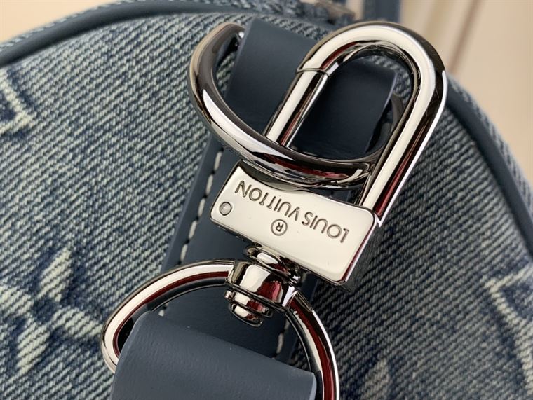 ルイ・ヴィトン キーポル・バンドリエール50 – LVB052