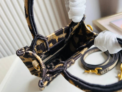 クリスチャン・ディオール ミニブックトート フォンバッグ