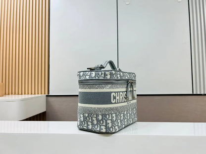 クリスチャン・ディオール コスメティックバッグ