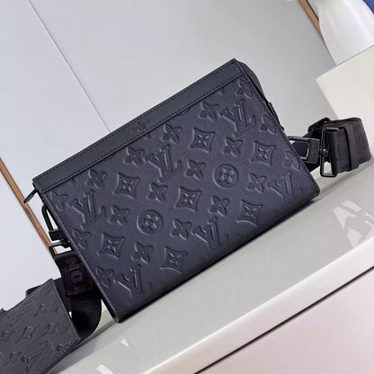 ガストン ウェアラブルウォレット ブラック M81115 – LW258