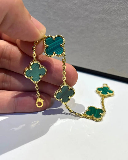 ヴァン クリーフ＆アーペルの四つ葉のクローバー マラカイト ブレスレット