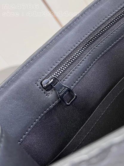 24H ブラックモノグラム トリヨンレザー フラットバッグ M24786 – LW206