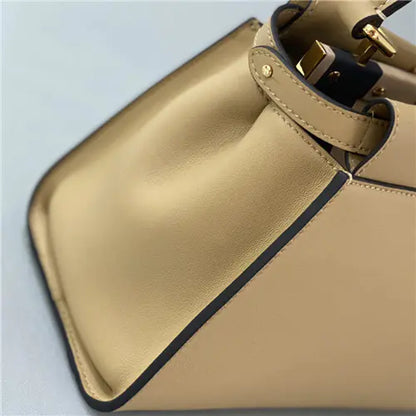 フェンディ ピーカブー ミニバッグ