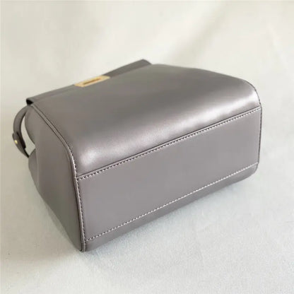 フェンディ ピーカブー シープスキンバッグ