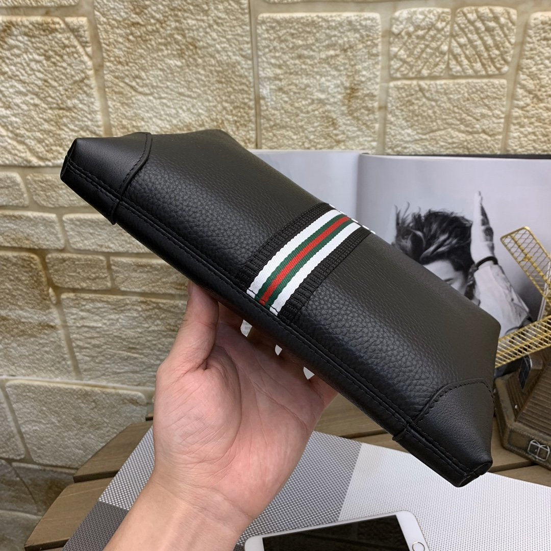 Gucci（グッチ）クラッチバッグ 28x18x3cm