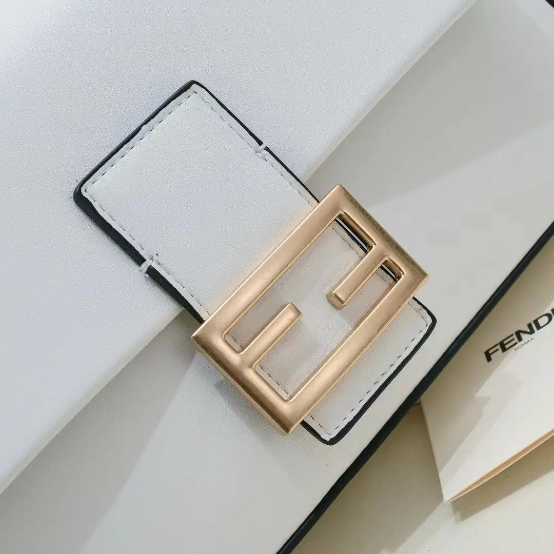 フェンディ アイスホワイト セレリア バッグ バゲット