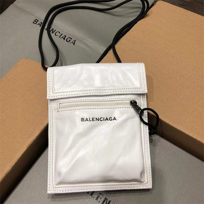 BALENCIAGA EXPLORER ストラップ付きスモールポーチ