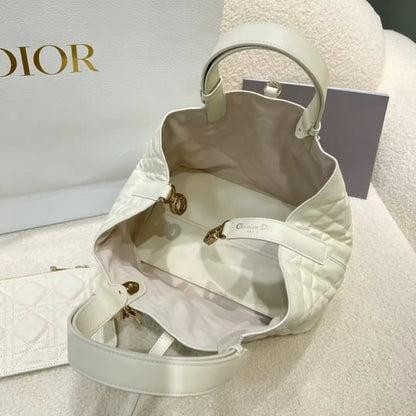 ミディアム レディ ディオール バッグ