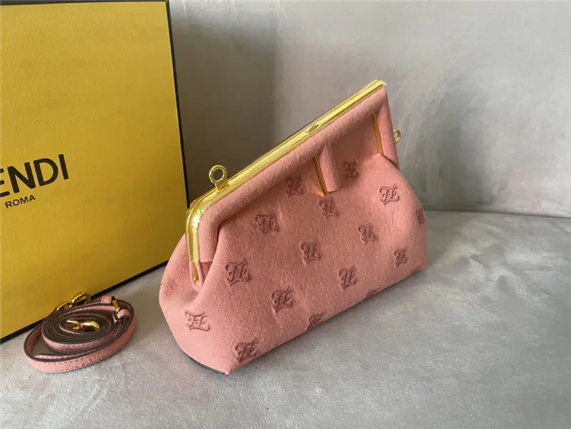 フェンディ ファーストバッグ スモール