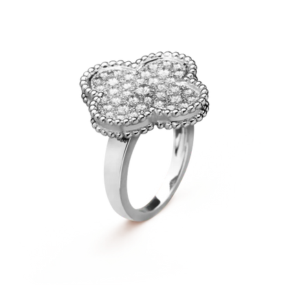 ヴァン クリーフ＆アーペルのマジック アルハンブラ リングの新着