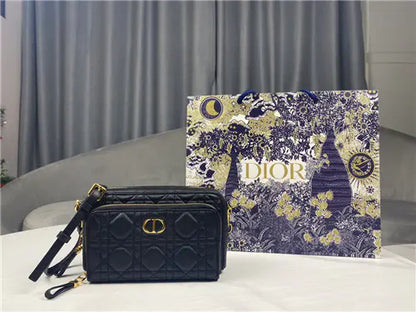 小さなディオール カロ クラッチ