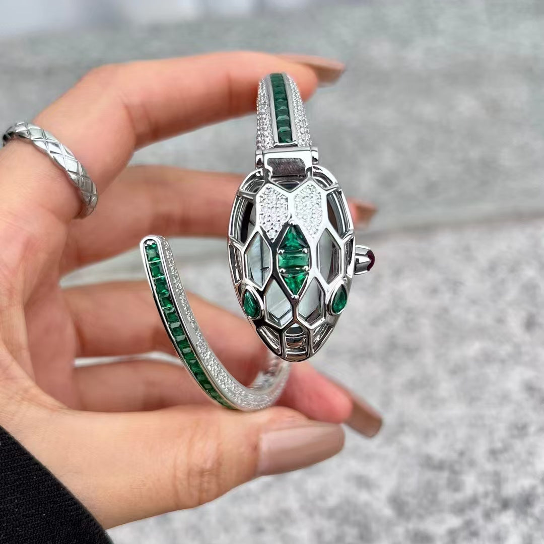 ブルガリ スネークブレスレット ダイヤモンド クラムシェルウォッチ