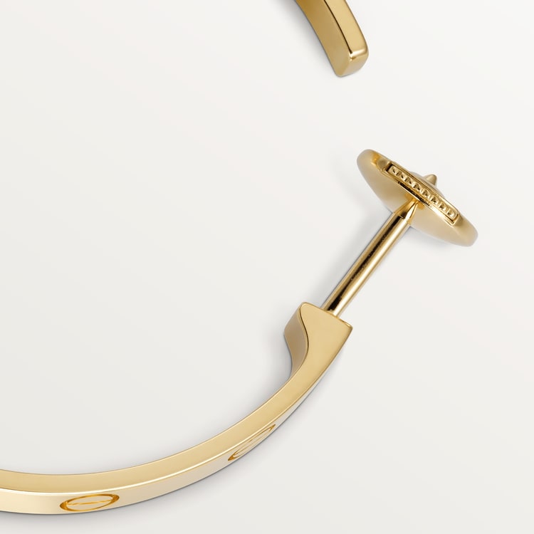 ラブイヤリング