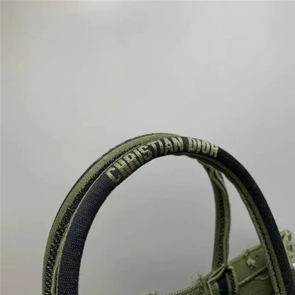 ディオール オブリーク エンブロイダリー ディオール ブック トート