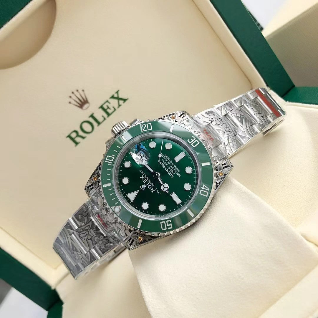 ロレックス サブマリーナーデイト 彫金 116610LV/116610LN