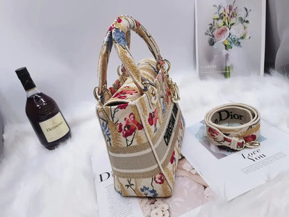 レディディオール