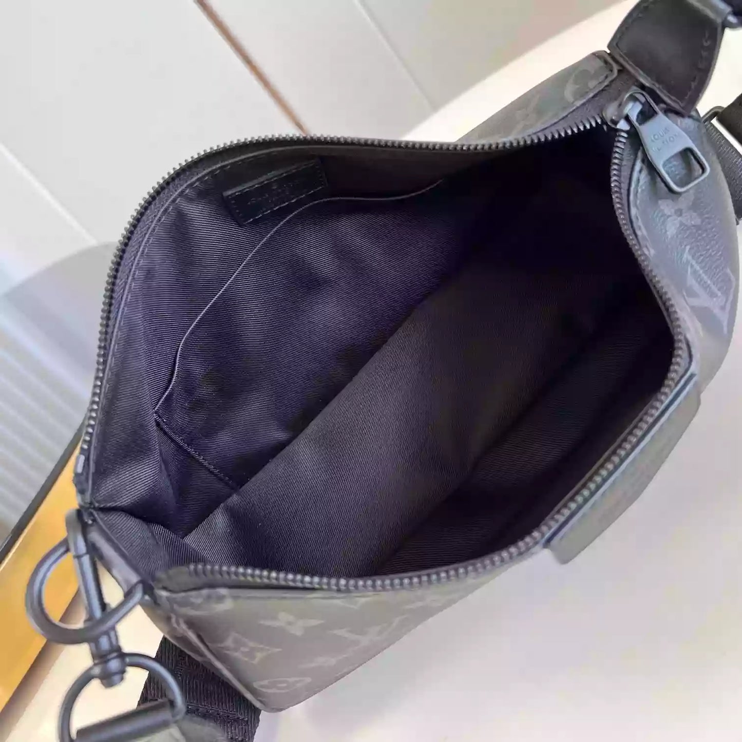 XL ブラック モノグラム エクリプス キャンバス アクセサリーポーチ M11741 – LW445