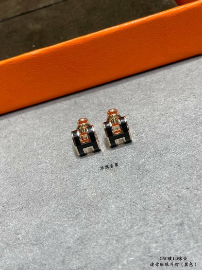 エルメスロゴイヤリングの卸売