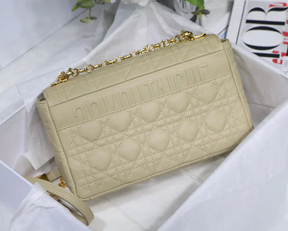 クリスチャン・ディオール カロ ミディアムバッグ