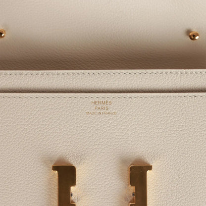 エルメス コンスタンス ウォレット トゥ ゴー ベトン エバーカラー ゴールド金具