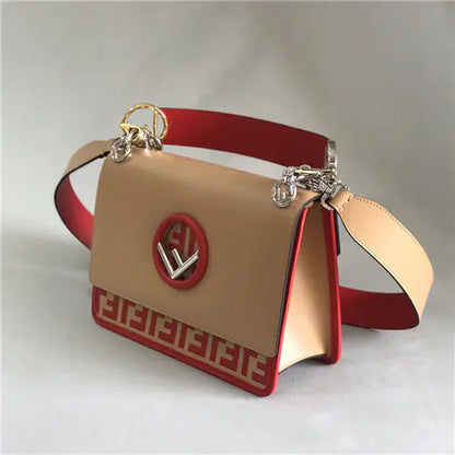 フェンディ カンイフ ショルダーバッグ