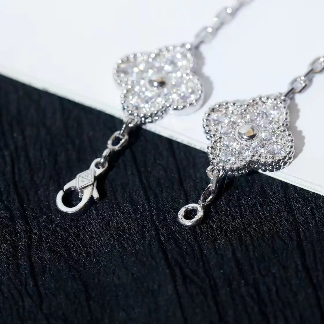 ヴァン クリーフ＆アーペル 四つ葉のクローバー フルダイヤモンド ブレスレット