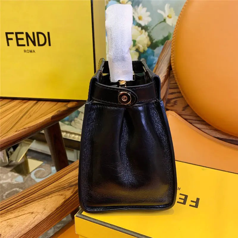 フェンディ ピーカブーバッグ