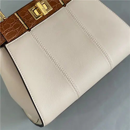 フェンディ ピーカブー ミニバッグ