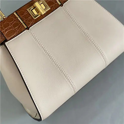 フェンディ ピーカブー ミニバッグ