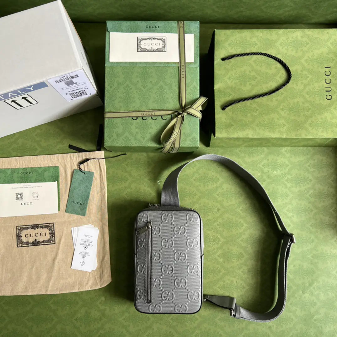 GGエンボス加工のスリングバックパック