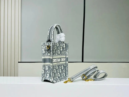 クリスチャン・ディオール ミニブックトート フォンバッグ