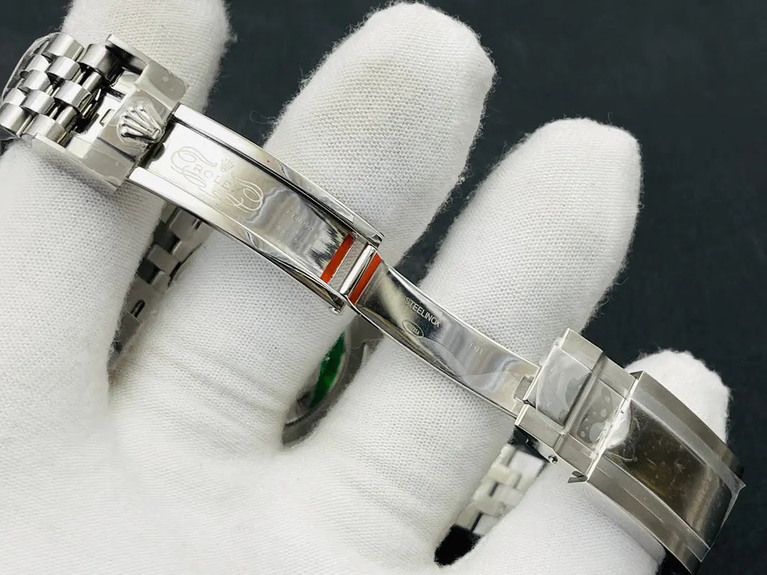 ロレックス GMTマスターII 126710BLRO