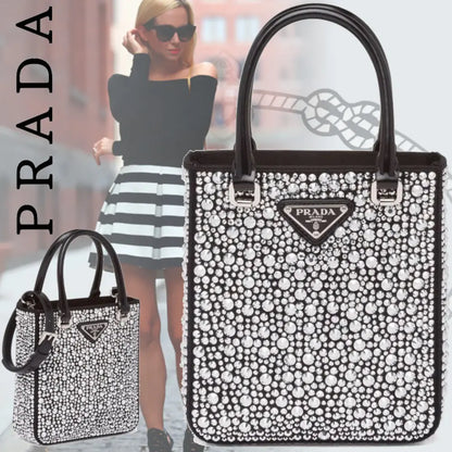 早い者勝ち!【PRADA】キラキラ女子力コーデUP☆クリスタルトート