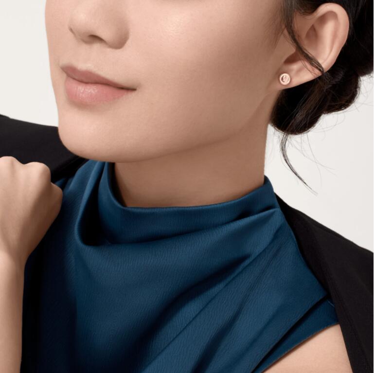 ラブイヤリング