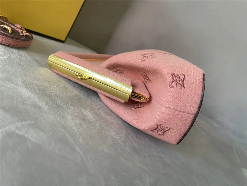 フェンディ ファーストバッグ スモール