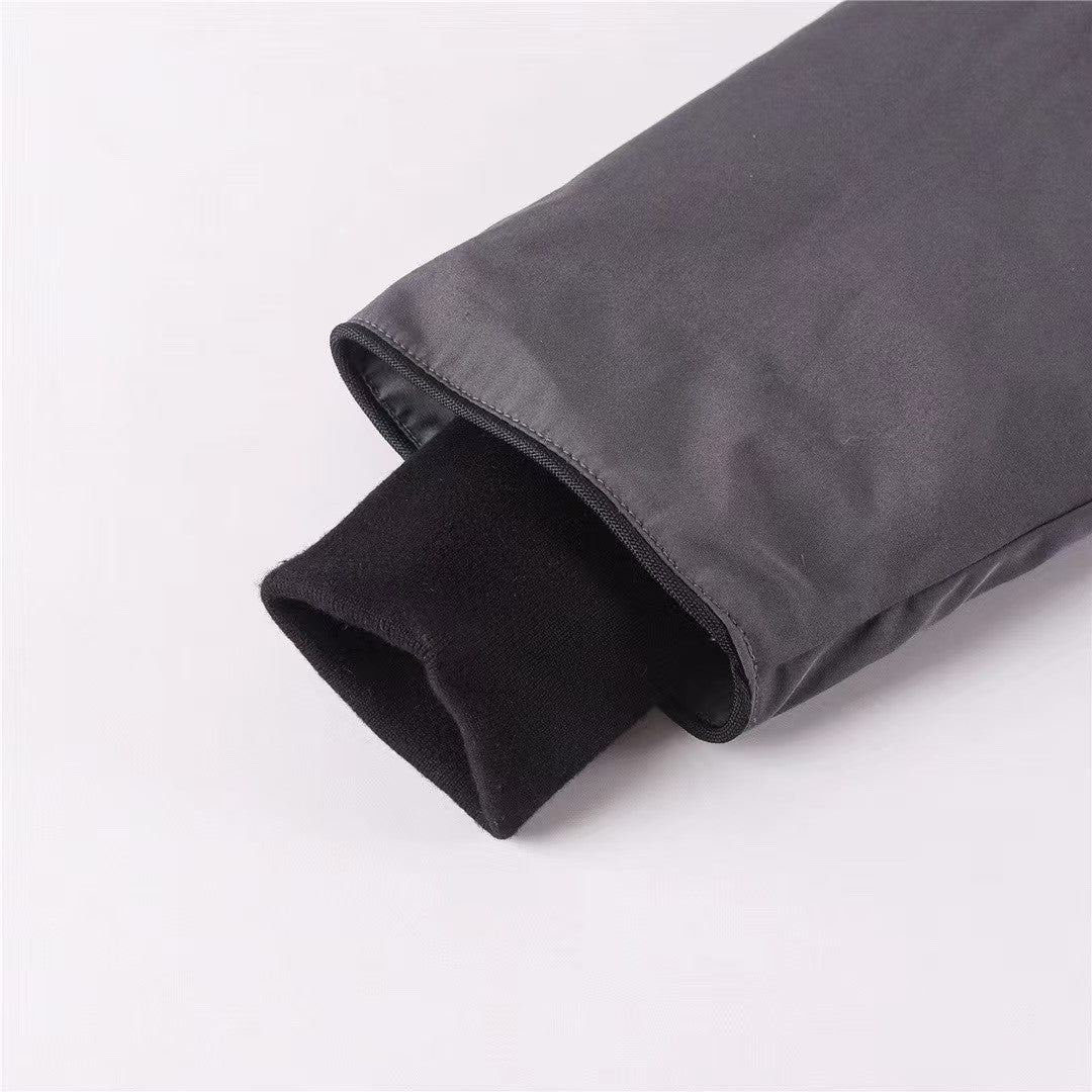 【Canada Goose】カナダグース 男女兼用、ご好評に付き再入荷！