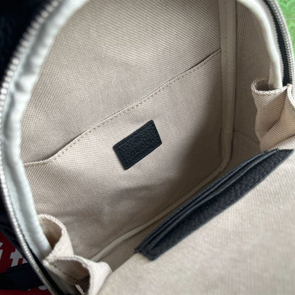 グッチ ジャンボ GG クロスボディバッグ – BG043