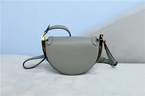 フェンディ サドルバッグ