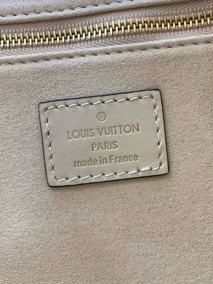 ルイ・ヴィトン M46569 オンザゴー PM
