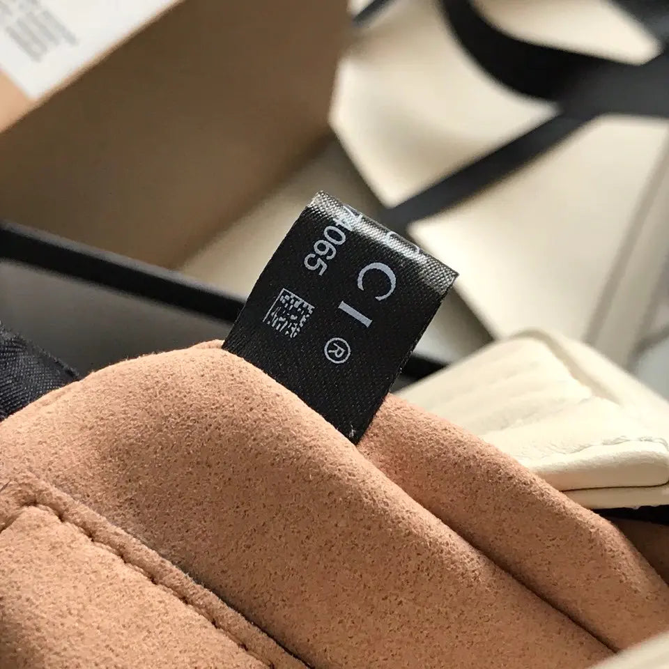 GGマーモント ミニキルティングショルダーバッグ