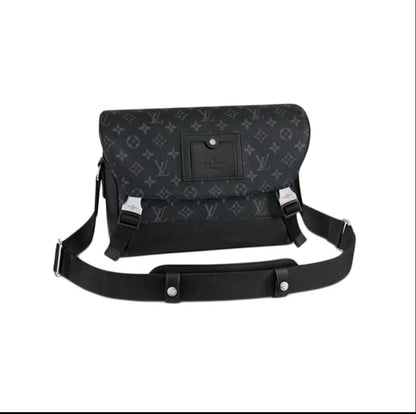 ルイ・ヴィトン 中古 ヴォヤージュ P メッセンジャーバッグ