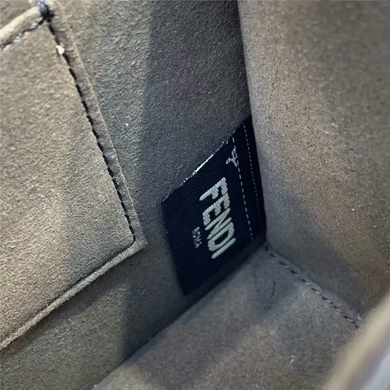 フェンディバッグ