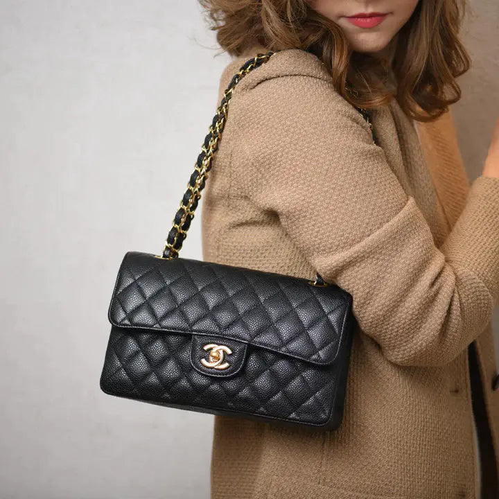 シャネル クラシック ダブルフラップバッグ