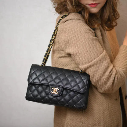 シャネル クラシック ダブルフラップバッグ