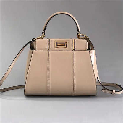 フェンディ ピーカブー ミニバッグ