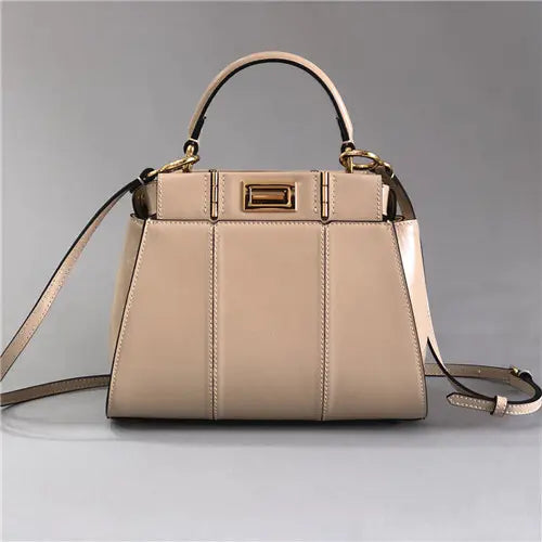 フェンディ ピーカブー ミニバッグ